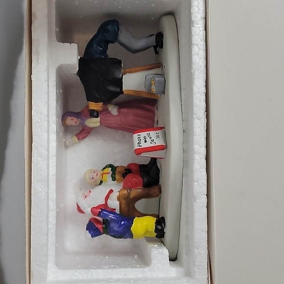 Lemax Dickensvale porcelain Photo with Santa Figurine 1994 vintage collectible - Picture 3 of 9